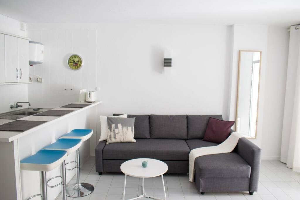 Guayero, Bel Appartement A 50M De La Mer Лос Кристианос Екстериор снимка