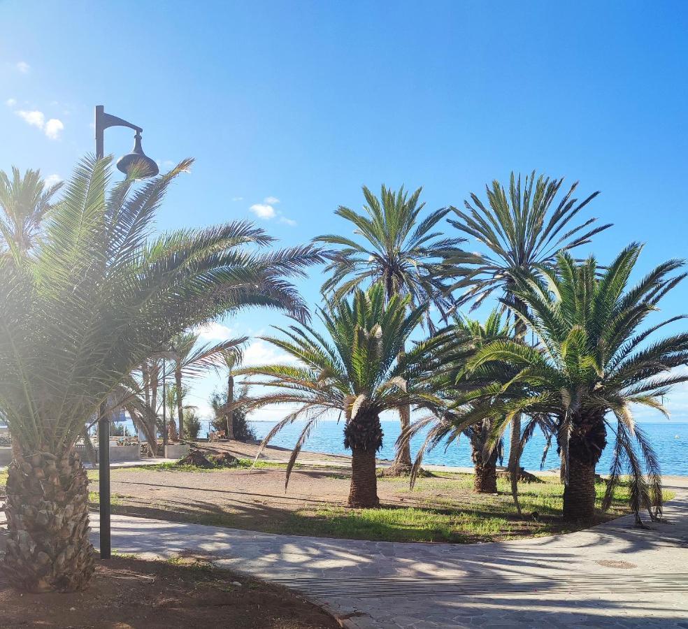 Guayero, Bel Appartement A 50M De La Mer Лос Кристианос Екстериор снимка